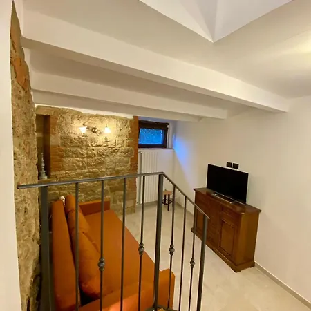 Dimora San Francesco אסיאנו